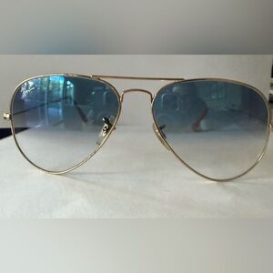 Ray-Ban Aviators Gold  with Blue Lenses